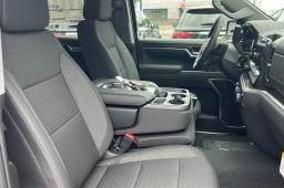 Chevrolet Silverado 1500 LT 4WD Crew Cab 147" 2026