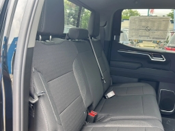 Chevrolet Silverado 1500 LT 4WD Crew Cab 147" 2026