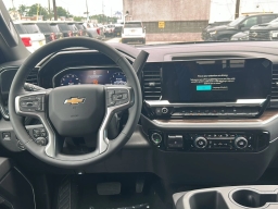 Chevrolet Silverado 1500 LT 4WD Crew Cab 147" 2026