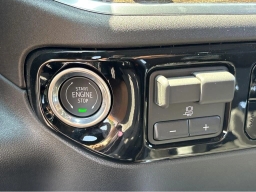 Chevrolet Silverado 1500 LT 4WD Crew Cab 147" 2026