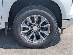 Chevrolet Silverado 1500 LT 4WD Crew Cab 147" 2026