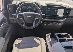 Chevrolet Silverado 1500 LT 4WD Crew Cab 147" 2026