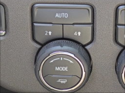 Chevrolet Silverado 1500 LT 4WD Crew Cab 147" 2026