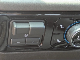 Chevrolet Silverado 1500 LT 4WD Crew Cab 147" 2026