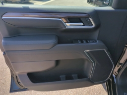 Chevrolet Silverado 1500 RST 4WD Crew Cab 147" 2026