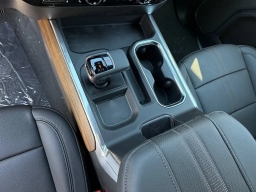 Chevrolet Silverado 1500 High Country 4WD Crew Cab 147" 2026