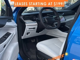 Jeep Cherokee Laredo 4x4 2026