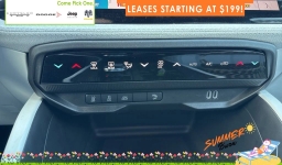 Jeep Cherokee Laredo 4x4 2026