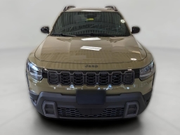 Jeep Cherokee Laredo 4x4 2026
