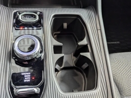Jeep Cherokee Laredo 4x4 2026