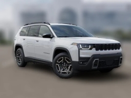Jeep Cherokee Laredo 4x4 2026