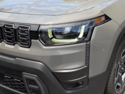 Jeep Cherokee Laredo 4x4 2026