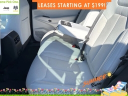 Jeep Cherokee Laredo 4x4 2026