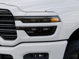 Ram 3500 Laramie 4x4 Crew Cab 8' Box 2026