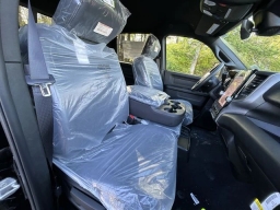 Ram 2500 Black Express 4x4 Crew Cab 6'4" Box 2026