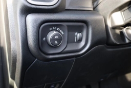 Ram 2500 Tradesman 4x4 Crew Cab 6'4" Box 2026