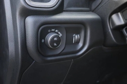 Ram 2500 Tradesman 4x4 Crew Cab 6'4" Box 2026
