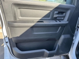 Ram 2500 Tradesman 4x4 Crew Cab 6'4" Box 2025