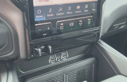 Ram 2500 Laramie 4x4 Crew Cab 6'4" Box 2026