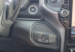 Ram 2500 Laramie 4x4 Crew Cab 6'4" Box 2026