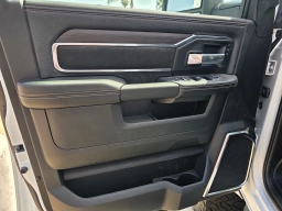 Ram 2500 Laramie 4x4 Crew Cab 6'4" Box 2026