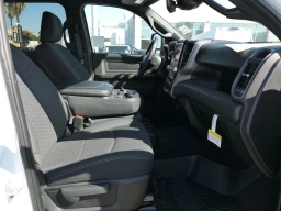 Ram 2500 Tradesman 4x4 Crew Cab 8' Box 2025