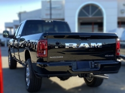 Ram 2500 Laramie 4x4 Crew Cab 8' Box 2026
