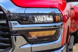 Ram 3500 Tradesman 4x4 Crew Cab 8' Box 2026
