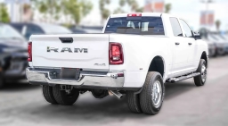 Ram 3500 Tradesman 4x4 Crew Cab 8' Box 2026