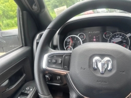Ram 3500 Tradesman 4x4 Crew Cab 8' Box 2026