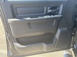 Ram 3500 Tradesman 4x4 Crew Cab 8' Box 2026