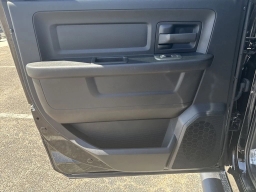 Ram 3500 Tradesman 4x4 Crew Cab 8' Box 2026