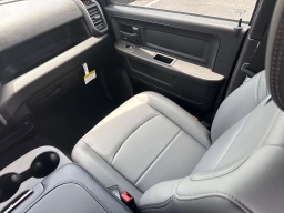 Ram 3500 Tradesman 4x4 Crew Cab 8' Box 2026