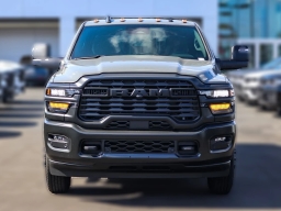 Ram 3500 Tradesman 4x4 Crew Cab 8' Box 2026