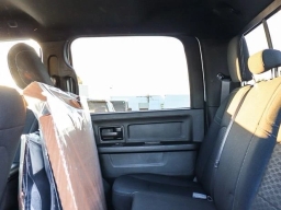 Ram 3500 Tradesman 4x4 Crew Cab 8' Box 2026