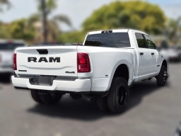 Ram 3500 Big Horn 4x4 Crew Cab 8' Box 2026