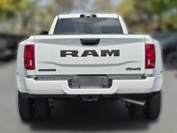 Ram 3500 Big Horn 4x4 Crew Cab 8' Box 2026