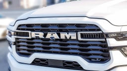 Ram 3500 Big Horn 4x4 Crew Cab 8' Box 2026