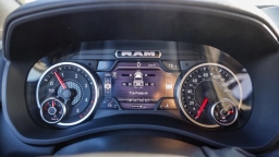 Ram 3500 Big Horn 4x4 Crew Cab 8' Box 2026