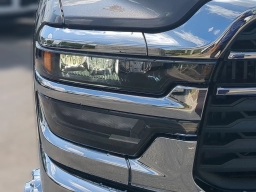 Ram 3500 Big Horn 4x4 Crew Cab 8' Box 2026