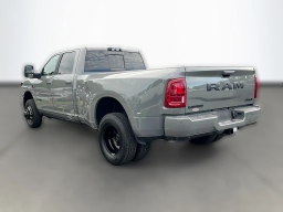 Ram 3500 Laramie 4x4 Crew Cab 8' Box 2026