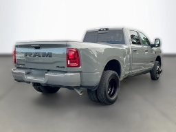 Ram 3500 Laramie 4x4 Crew Cab 8' Box 2026