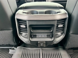 Ram 3500 Laramie 4x4 Crew Cab 8' Box 2026