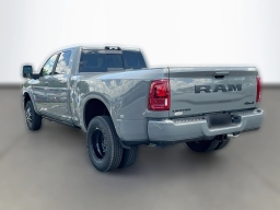 Ram 3500 Limited 4x4 Crew Cab 8' Box 2026