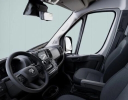 Ram ProMaster Cargo Van Tradesman 1500 Low Roof 136" WB w/Pass Seat 2026