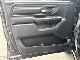 Ram 1500 Express 4x2 Crew Cab 5'7" Box 2026