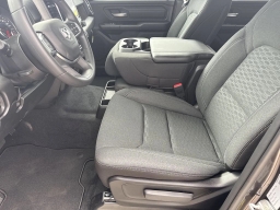 Ram 1500 Express 4x2 Crew Cab 5'7" Box 2026