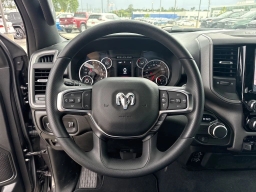 Ram 1500 Express 4x2 Crew Cab 5'7" Box 2026