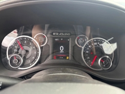 Ram 1500 Express 4x2 Crew Cab 5'7" Box 2026