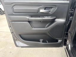 Ram 1500 Express 4x2 Crew Cab 5'7" Box 2026